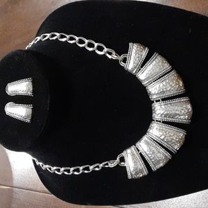 Modern style necklace and earrings